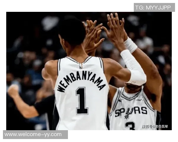 文班称赞科内特为联盟稀有盖帽手与他并肩作战令人振奋